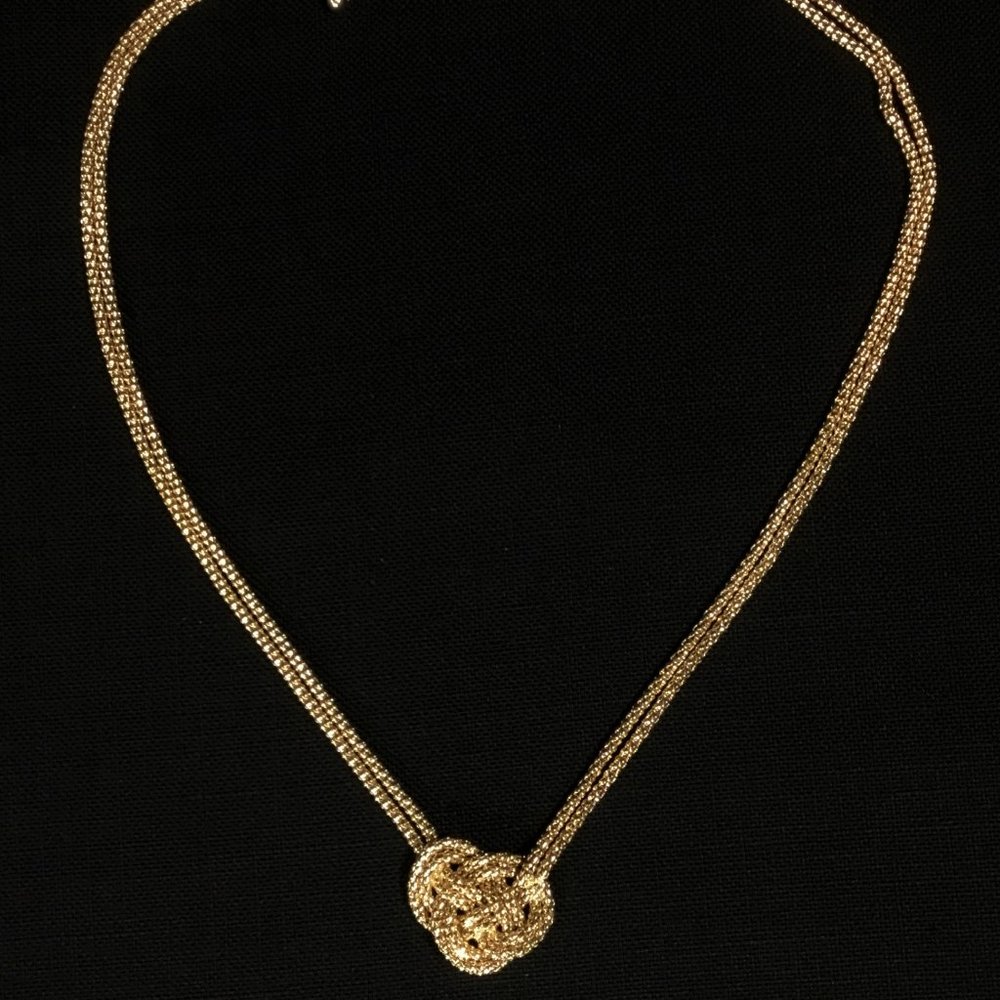 Golden Knot Pendant Necklace - Elegant Women’s Necklace